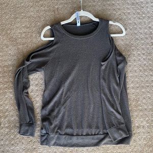 Design Lab Green Sweater w Cold Shoulder